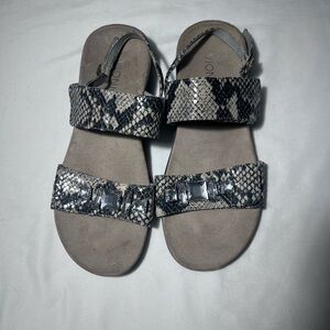 Vionic Orthotic Leather Embellished Sandals - Dupre - Natural Snake Sz 8